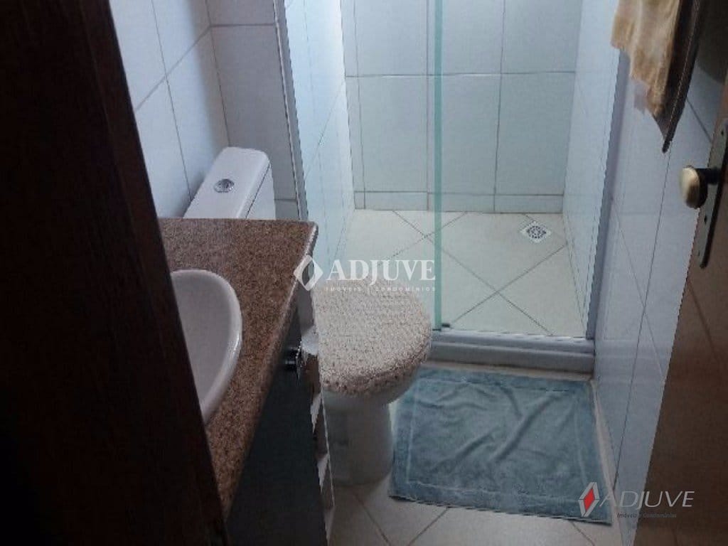 Casa à venda com 2 quartos, 75m² - Foto 2