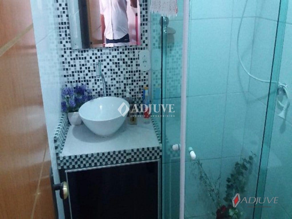 Casa à venda com 2 quartos, 75m² - Foto 14