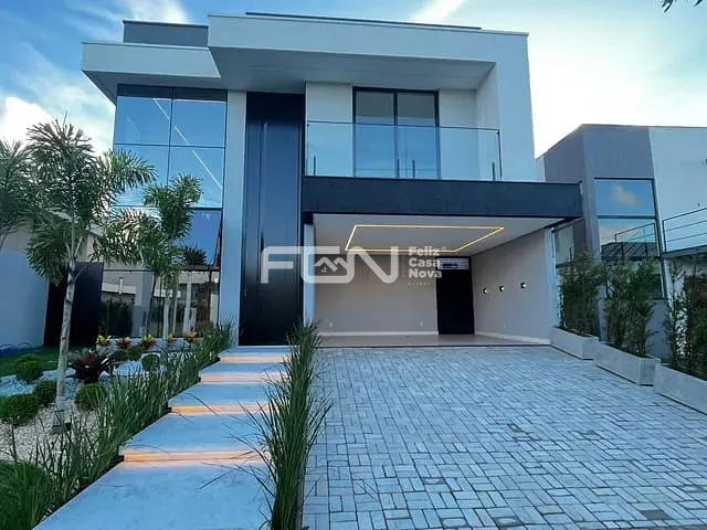 Casa com 302m² 4 quartos e 5 banheiros, à venda, no bairro Jardim Limoeiro em Camaçari