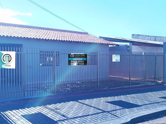 Casa com 300m² 3 quartos e 1 banheiro, à venda, no bairro Jardim Novo Bandeirantes em Cambé