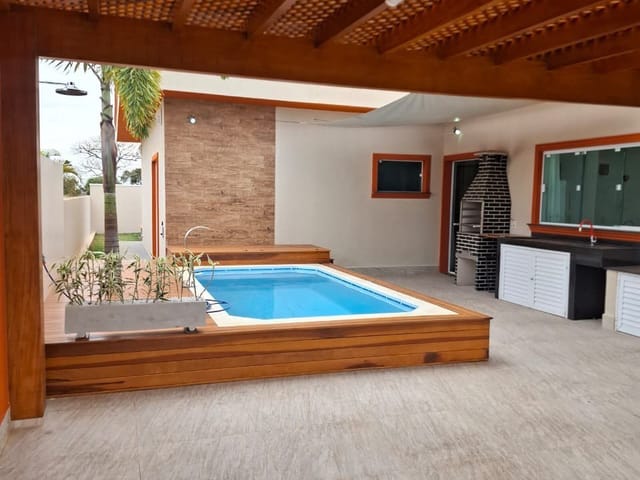 Casa com 447m² 4 quartos e 5 banheiros, à venda, no bairro Paranapanema em Paranapanema