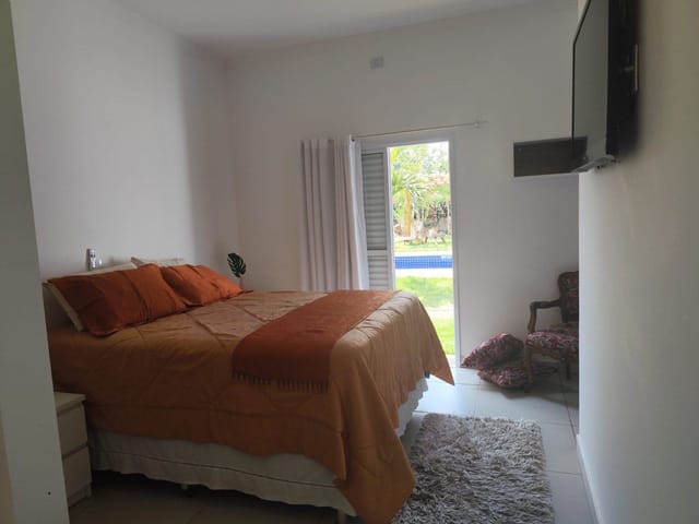 Casa com 777m² 4 quartos e 6 banheiros, à venda, no bairro Paranapanema em Paranapanema