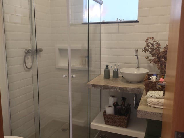 Casa com 777m² 4 quartos e 6 banheiros, à venda, no bairro Paranapanema em Paranapanema