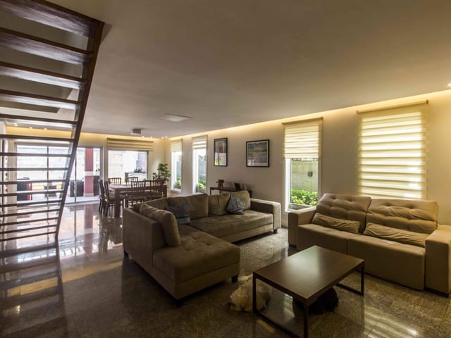 Casa com 360m² 4 quartos e 6 banheiros, à venda, no bairro Alphaville em Santana de Parnaíba