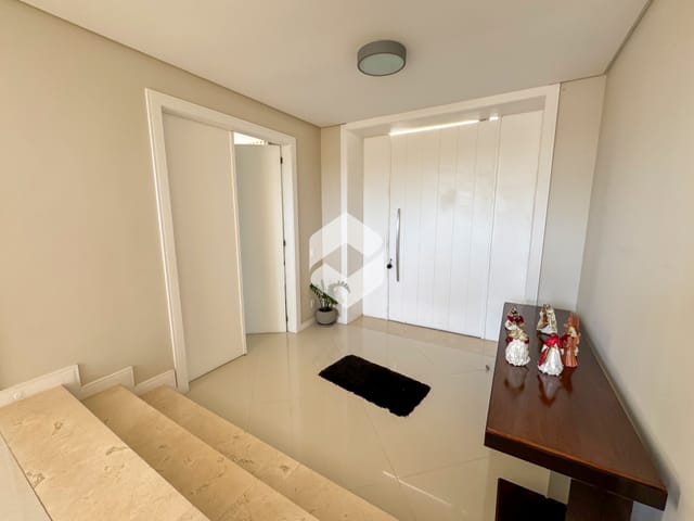 Casa com 800m² 5 quartos e 6 banheiros, à venda, no bairro Barra da Tijuca em Rio de Janeiro