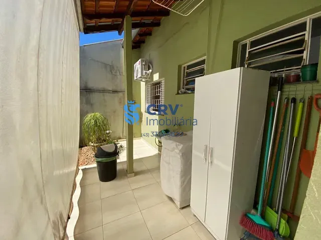 Casa com 100m² 2 quartos e 2 banheiros, à venda, no bairro Conjunto Habitacional Santiago II em Londrina