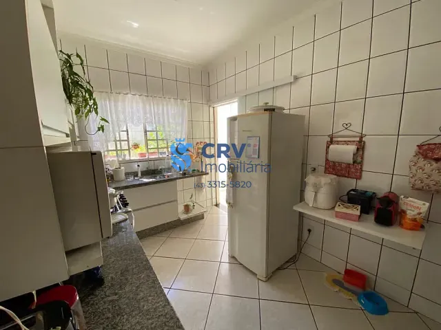 Casa com 100m² 2 quartos e 2 banheiros, à venda, no bairro Conjunto Habitacional Santiago II em Londrina