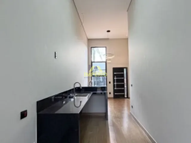 Casa com 176m² 3 quartos e 2 banheiros, à venda, no bairro Distrito Industrial em Salto