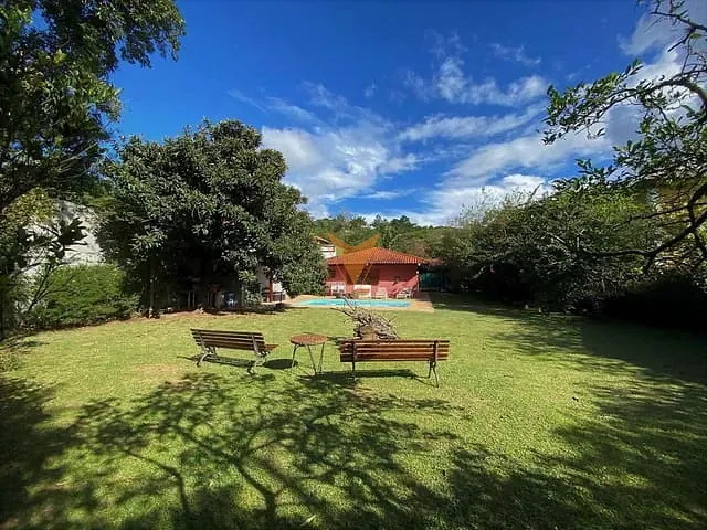 Casa com 1000m² 3 quartos e 4 banheiros, à venda, no bairro Chácara Vale do Rio Cotia em Carapicuíba