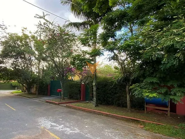 Casa com 1000m² 3 quartos e 4 banheiros, à venda, no bairro Chácara Vale do Rio Cotia em Carapicuíba