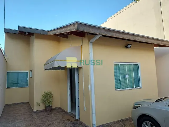 Casa com 240m² 2 quartos e 3 banheiros, à venda, no bairro Villa Branca em Jacareí