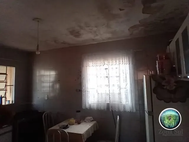 Casa com 250m² 2 quartos e 2 banheiros, à venda, no bairro Centro em Votorantim