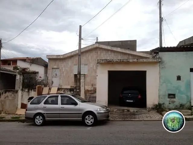 Casa com 250m² 2 quartos e 2 banheiros, à venda, no bairro Centro em Votorantim