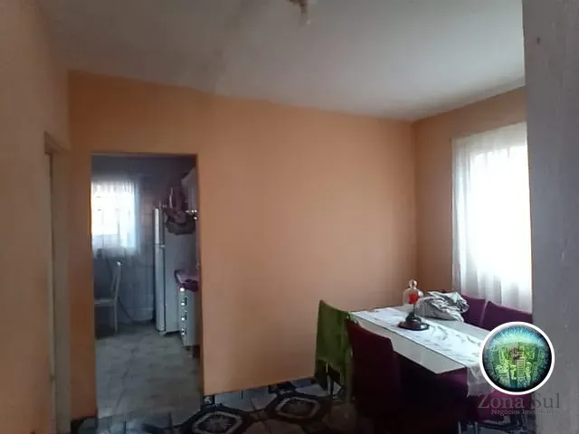 Casa com 250m² 2 quartos e 2 banheiros, à venda, no bairro Centro em Votorantim