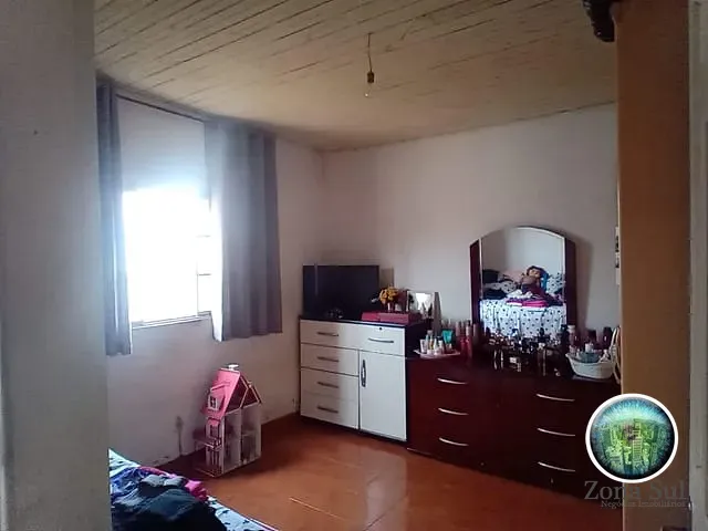 Casa com 250m² 2 quartos e 2 banheiros, à venda, no bairro Centro em Votorantim