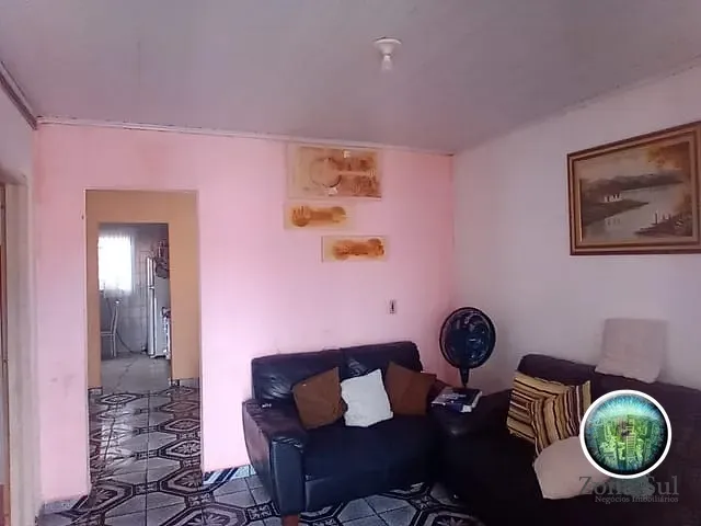 Casa com 250m² 2 quartos e 2 banheiros, à venda, no bairro Centro em Votorantim