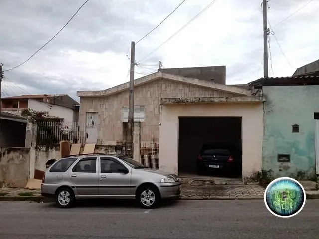 Casa com 250m² 2 quartos e 2 banheiros, à venda, no bairro Centro em Votorantim