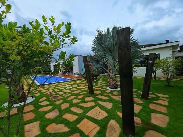 Casa com 1085m² 3 quartos e 5 banheiros, à venda, no bairro Jardim Estância Brasil em Atibaia