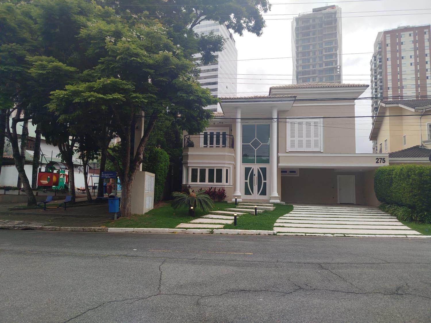 Casa em Alphaville Residencial Plus — foto 1