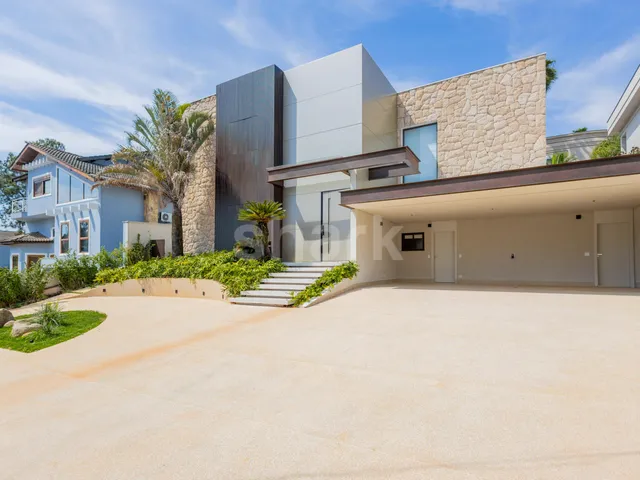 Casa com 711m² 5 quartos e 8 banheiros, à venda, no bairro Alphaville em Santana de Parnaíba
