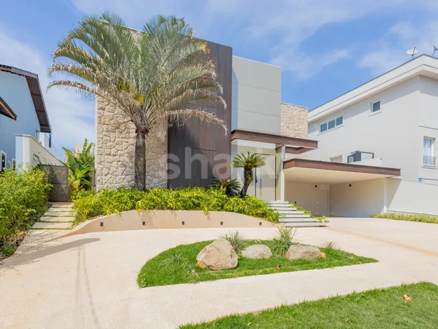 Casa com 711m² 5 quartos e 8 banheiros, à venda, no bairro Alphaville em Santana de Parnaíba
