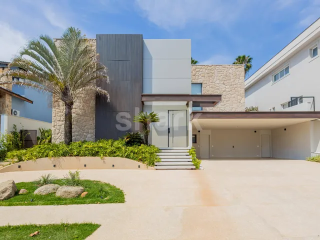 Casa com 711m² 5 quartos e 8 banheiros, à venda, no bairro Alphaville em Santana de Parnaíba