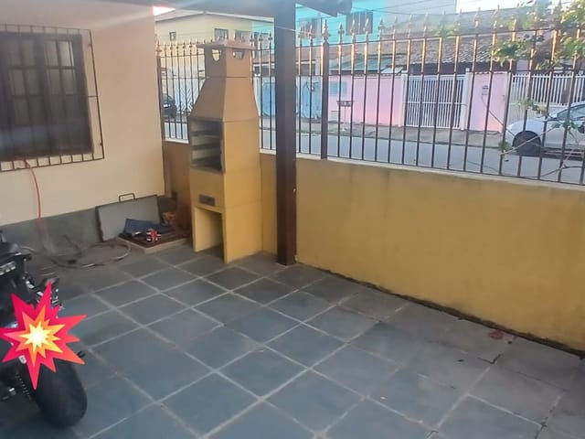 Casa com 200m² 2 quartos e 1 banheiro, à venda, no bairro Extensão do Bosque em Rio das Ostras