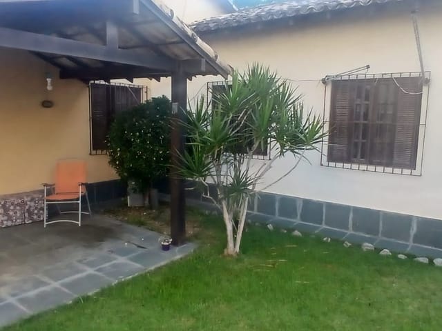 Casa com 200m² 2 quartos e 1 banheiro, à venda, no bairro Extensão do Bosque em Rio das Ostras