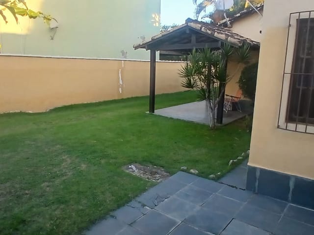 Casa com 200m² 2 quartos e 1 banheiro, à venda, no bairro Extensão do Bosque em Rio das Ostras