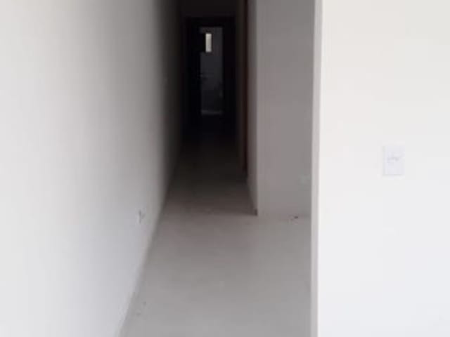 Casa à venda, no bairro Jardim Carlota em Pindamonhangaba