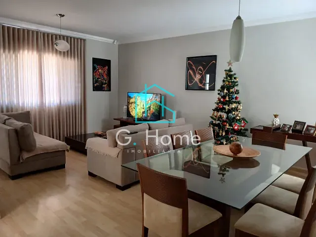 Casa com 250m² 3 quartos e 2 banheiros, à venda, no bairro Maria Lúcia em Londrina