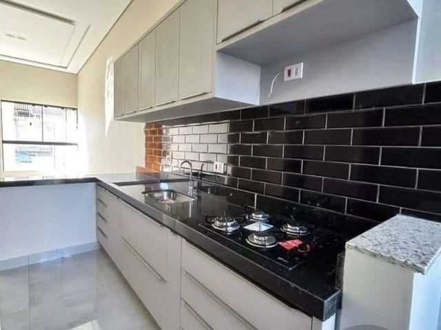 Casa 3 quartos e 1 banheiro, à venda, no bairro Jardim Espanha em Cambé