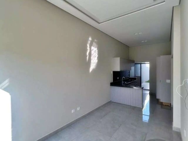 Casa 3 quartos e 1 banheiro, à venda, no bairro Jardim Espanha em Cambé