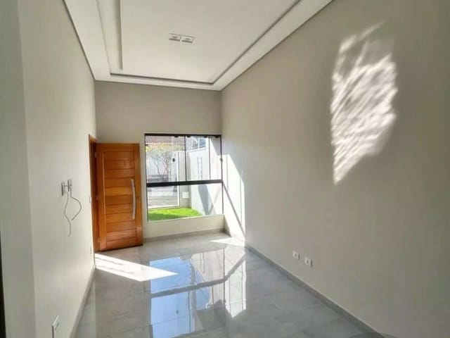 Casa 3 quartos e 1 banheiro, à venda, no bairro Jardim Espanha em Cambé