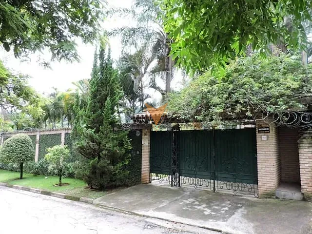 Casa com 1123m² 5 quartos e 8 banheiros, à venda, no bairro Chácara Vale do Rio Cotia em Carapicuíba