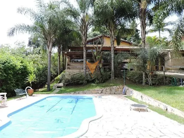 Casa com 1123m² 5 quartos e 8 banheiros, à venda, no bairro Chácara Vale do Rio Cotia em Carapicuíba