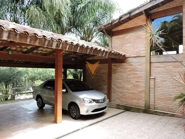 Casa com 1123m² 5 quartos e 8 banheiros, à venda, no bairro Chácara Vale do Rio Cotia em Carapicuíba