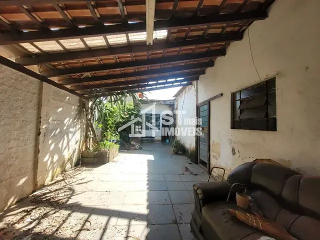 Casa com 216m² 3 quartos e 1 banheiro, à venda, no bairro Vila Leite em Andradas