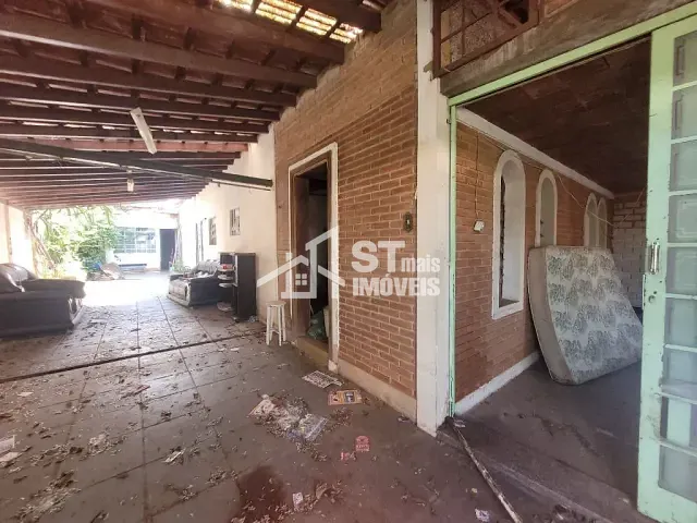 Casa com 216m² 3 quartos e 1 banheiro, à venda, no bairro Vila Leite em Andradas
