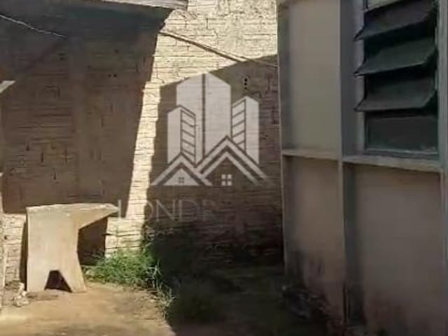 Casa com 200m² 2 quartos e 1 banheiro, à venda, no bairro Santiago em Londrina