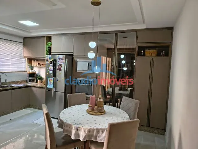 Casa 3 quartos e 1 banheiro, à venda, no bairro Vila Orlandelia em Barra Mansa