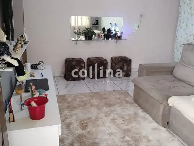 Casa com 154m² 3 quartos e 2 banheiros, à venda, no bairro Vila Silviânia em Carapicuíba