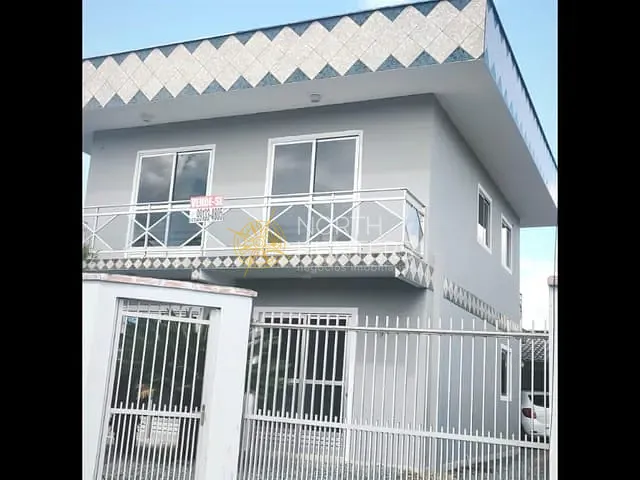 Casa com 110m² 3 quartos e 4 banheiros, à venda, no bairro Vila Nova em Joinville