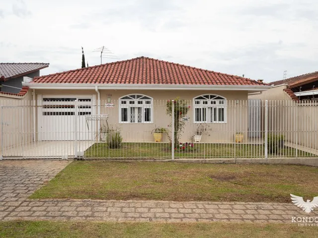 Casa com 360m² 5 quartos e 2 banheiros, à venda, no bairro Butiatuvinha em Curitiba