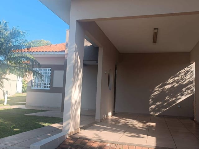 Casa 3 quartos e 1 banheiro, à venda, no bairro Parque Sella em Cambé