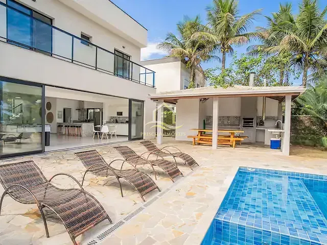 Casa com 1200m² 5 quartos e 7 banheiros, à venda, no bairro Boracéia em São Sebastião