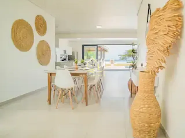 Casa com 1200m² 5 quartos e 7 banheiros, à venda, no bairro Boracéia em São Sebastião
