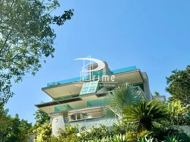 Casa com 1800m² 5 quartos e 8 banheiros, à venda, no bairro Piratininga em Niterói