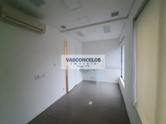 Casa com 193m², à venda, no bairro Vila Adyana em São José dos Campos