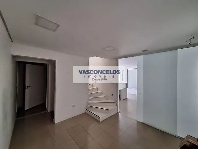 Casa com 193m², à venda, no bairro Vila Adyana em São José dos Campos